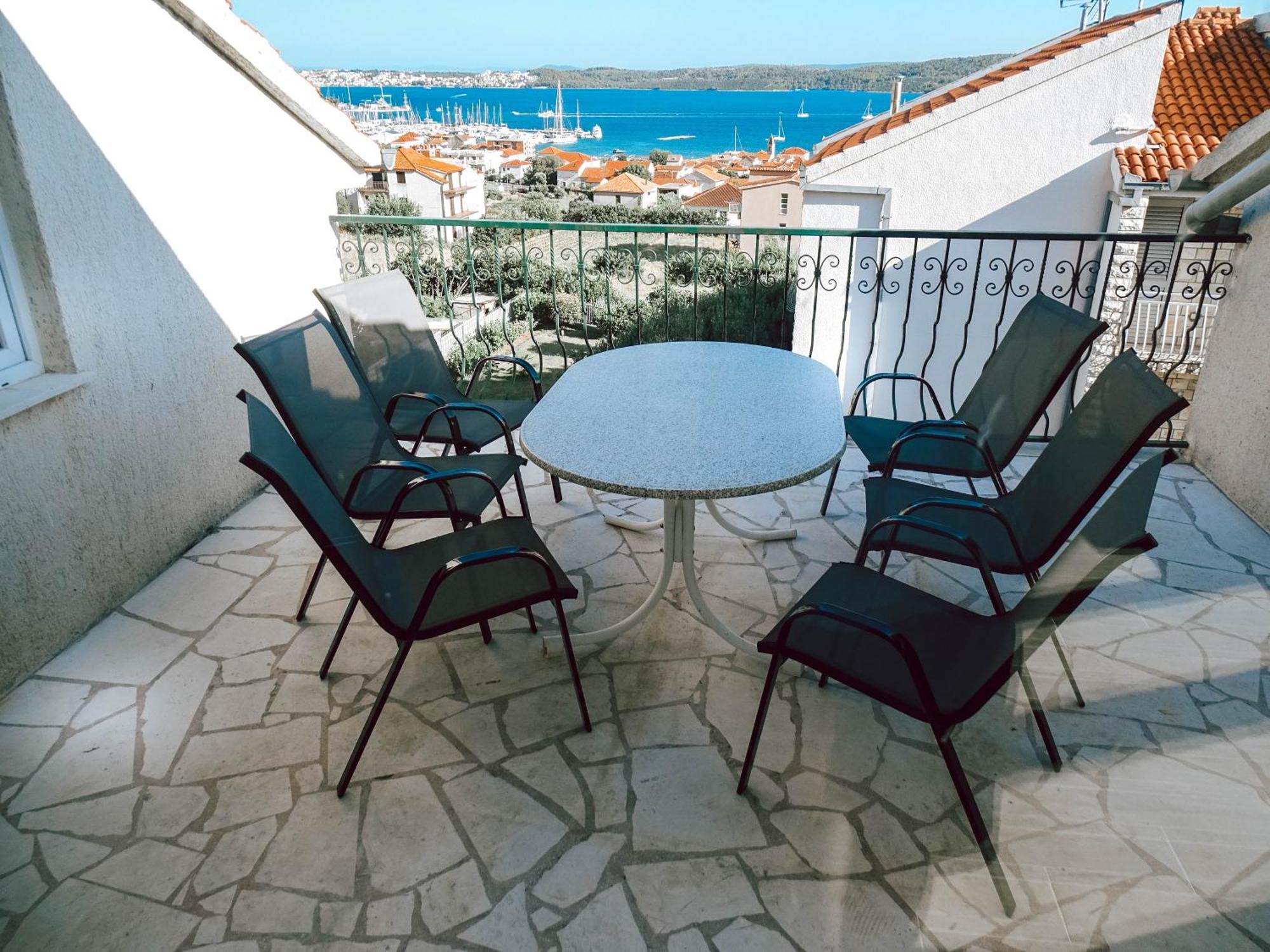 Apartment Drazena Трогир Экстерьер фото