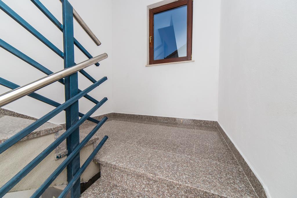 Apartment Drazena Трогир Экстерьер фото
