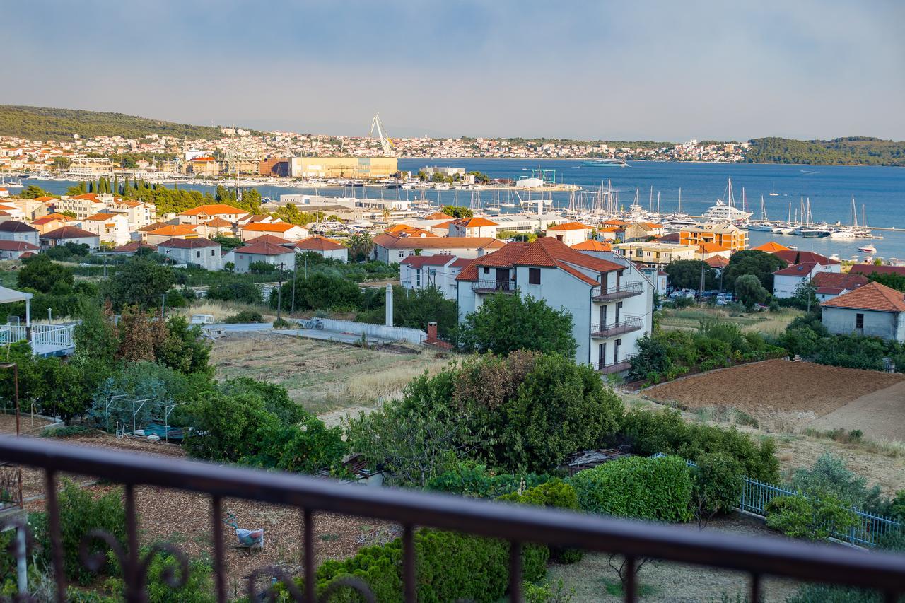Apartment Drazena Трогир Экстерьер фото